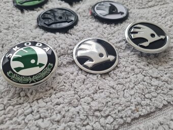 ŠKODA LOGO do volantu 43mm CHROM / 46mm FAREBNE. - 5