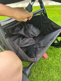 Kočárek Thule Sleek midnight black - 5