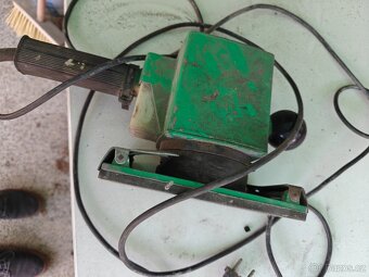 Excentrická vibrační bruska Elektra elektrická - 5