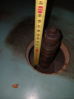 Prodám stolní spodní frézku - 5