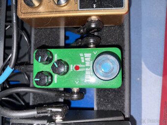 Kytarové pedály - 5