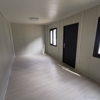 Obytný kontejner PMP o rozměru  3 x 6 m - 5