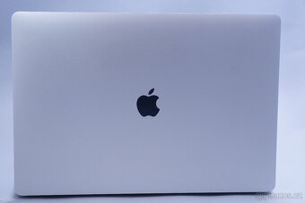 ZÁRUKA/MacbookPro 16"TB CTO/I9 2.4GHZ/32GB RAM/512GB SSD - 5