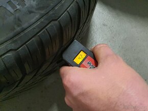 Plechové disky na zimních pneu 195/65 R15 T - 5