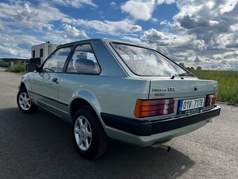 Ford Escort 1.3 - 5
