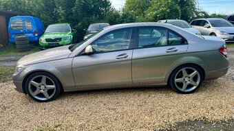 MERCEDES-BENZ W204,C180 SERVISNÍ KNIHA. - 5