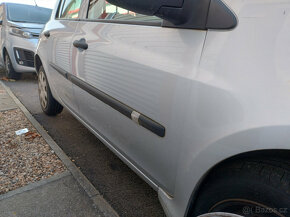 Renault Clio 2007 III 1,2 16V 48kW DILY z vozu, PEKNE - 5