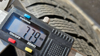 225/45 R18 - NOKIAN TYRES - zimní pneu 8mm, zánovní - 5