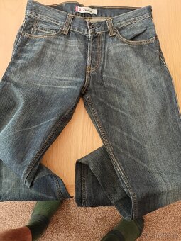 Levi Strauss 33 - 5