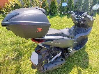 Honda PCX - 5