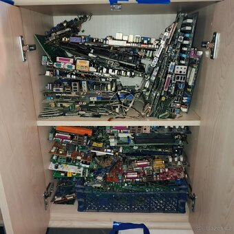 Elektrošrot,CPU,mobily,piny atd. - 5