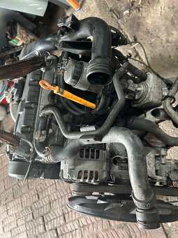 Motor 1.9TDI 96kW AVF - 5
