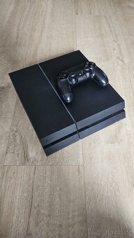 PlayStation 4 - 5