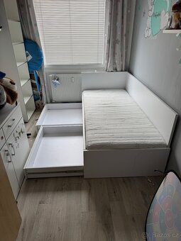 Postel 200x90 (zánovní) +matrace - 5