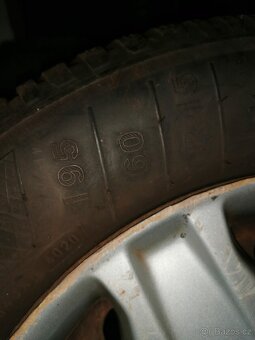 Celoroční 195/60R15 Nissan Almera N16 - 5