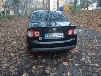 Prodám vymnenim Volkswagen Jetta 1.9 tdi 77 ke rv 2008 - 5