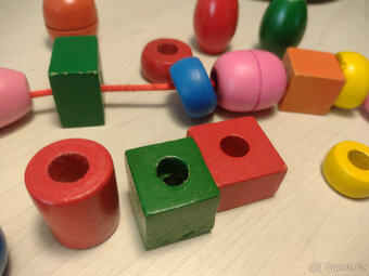 Dřevěné navlékací korálky - 5