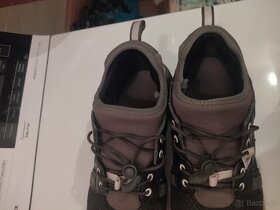 Boty na nordic walking nepromokavé NW580 khaki - 5