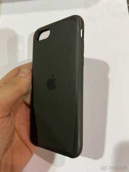 Apple černé silikonové pouzdro SE 2020 - 5