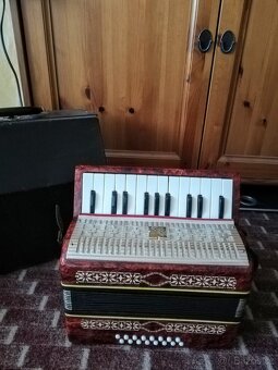 Akordeon - Harmonika Malyš 8 basů + kufr - 5