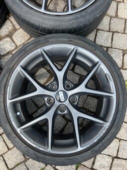 Letní kola R18 BBS SR-035 5x120 - 5