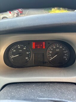 RENAULT TRAFIC 2008 - 5