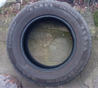 Gumy 215/65 r 16 na dojetí - 5