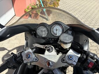 Yamaha yzf600 - 5