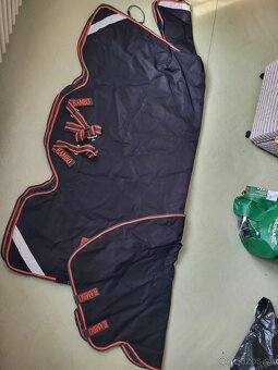 Deka výb.Rambo Supreme turnout medium200g a krk 150g,vel.130 - 5