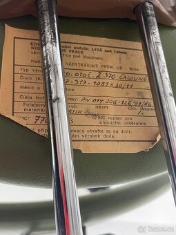 Sedačka čalouněná zelená - 5