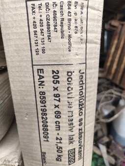 JEDNOLŮŽKOVÁ POSTEL DŘEVO DUB - 5