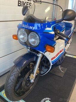SUZUKI GSX-R 750 - 5