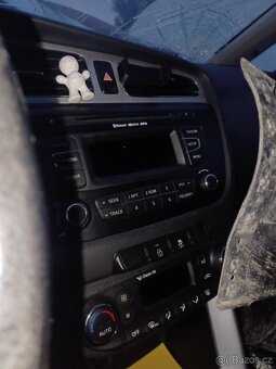 Rozpredám Kia ProCeed 1.6 99kw G4FD 2013 - 5