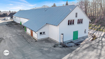 Výrobní, skladovací prostor na pozemku o výměře 12.774 m2 v - 5
