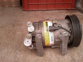 Nissan almera N 16 1,5 16v 72 kw najeto 38000 km - 5