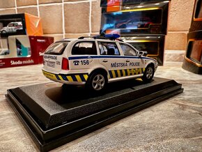 Škoda Octavia Tour Městská policie - Abrex 1:43 - 5
