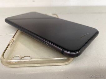 Apple iPhone 8 64GB - 5