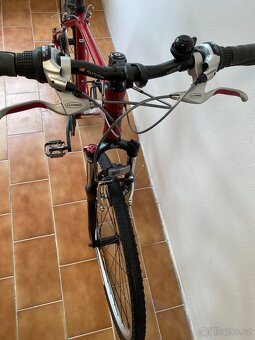 28" trekové kolo Author Stratos 2010 rám 18" v top stavu - 5