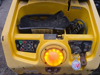 Prodám ježkový válec Wacker Neuson RT SC2 - 5
