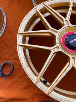 MOTEC GT one R19 5x112 centerlock - 5