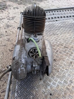 Jawa 250 kyvacka 353 motor - 5