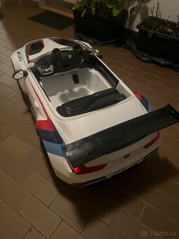 Elektrické auto BMW M6 GT - 5