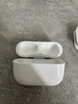 AirPods Pro MagSafe - 5