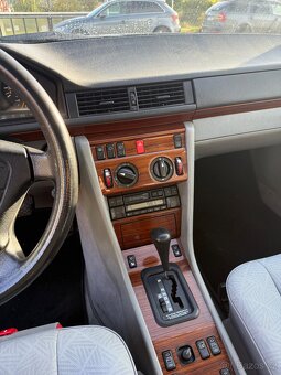 Mercedes w124 combi 220 benzin 7/1995 - 5