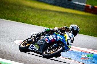 Yamaha r6 okruh - 5