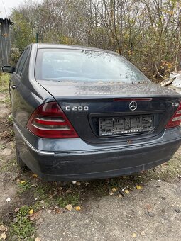 Mercedes Benz w203 2.0d 2003 sedan - 5
