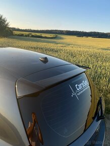 Spoiler na střechu BMW 1 - E81 / E87 - černý lesk - 5