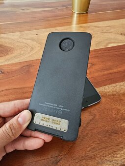 Motorola Moto Z2 Play + Hasselblad True Zoom - 5