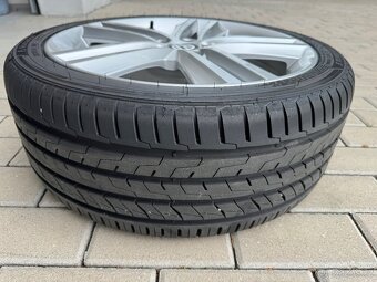 Alu kola 17” 5/100 originál Škoda nové + pneu 215/40/17 - 5
