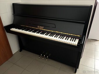 Klavír - české černé piano Petrof 012PC - 5